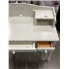 Image 2 : WHITE MAKEUP DESK