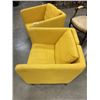 Image 2 : PAIR OF MODERN ARM CHAIRS