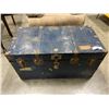 Image 1 : VINTAGE METAL SHIPPING TRUNK