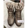 Image 2 : NEW PAIR OF MENS WINTER BOOTS, SIZE 13