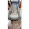 Image 2 : MODERN GREY MASSAGE CHAIR, NO POWER ADAPTER