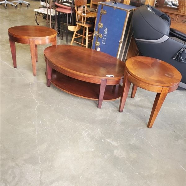 COFFEE TABLE WITH 2 MATCHING END TABLES