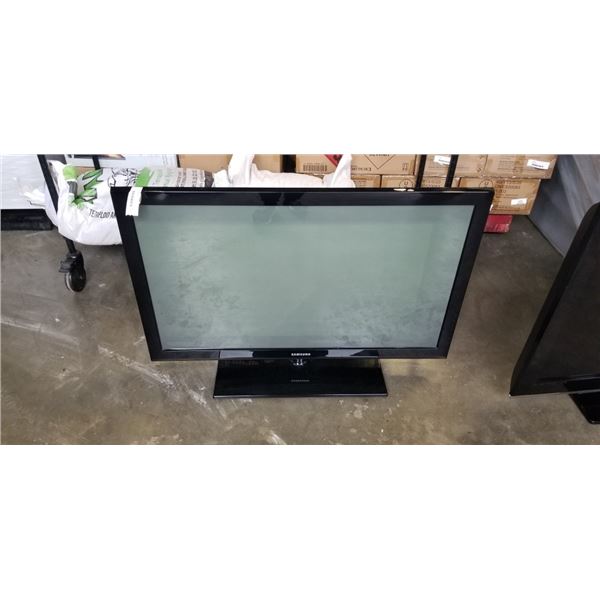 42" SAMSUNG TV