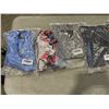 Image 2 : 6 PCS NEW CLOTHING, SIZE MEDIUM AND ONE LARGE