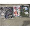 Image 3 : 6 PCS NEW CLOTHING, SIZE MEDIUM AND ONE LARGE