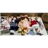 Image 3 : ASSORTED COLLECTION OF VINTAGE AND ANTIQUE DOLLS, SOME PORCELAIN AND WITH ACCESSORIES
