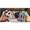 Image 1 : ASSORTED COLLECTION OF VINTAGE AND ANTIQUE DOLLS, SOME PORCELAIN AND WITH ACCESSORIES