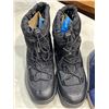 Image 2 : 2 NEW WINTER BOOTS SIZE 9