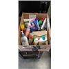 Image 1 : BOX OF WASHROOM SUPPLIES