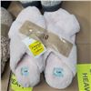 Image 2 : 4 PAIRS OF SLIPPERS SIZE 7-10