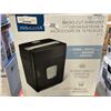 Image 1 : INSIGNIA 10 SHEET MICROCUT PAPER SHREDDER - TESTED WORKING, RETAIL $129