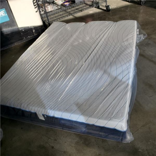 AS NEW OCTAVE MIRAGE QUEENSIZE MATTRESS
