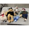 Image 1 : ASSORTED COLLECTION OF VINTAGE AND ANTIQUE DOLLS, SOME PORCELAIN AND WITH ACCESSORIES