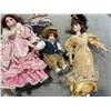 Image 3 : ASSORTED COLLECTION OF VINTAGE AND ANTIQUE DOLLS, SOME PORCELAIN AND WITH ACCESSORIES