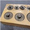 Image 2 : LOT OF VINTAGE SCALE WEIGHTS