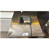 Image 2 : 25"W X 29"D X 32"H CAMPUS PRODUCTS INC MOBILE STAINLESS STEEL CUTLERY POLISHER