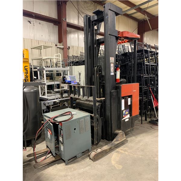 BT PRIME MOVER RDX30, 2 STAGE MAST ORANGE ELECTRIC REACH TRUCK WITH A 3000