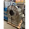 Image 1 : MILNOR 30022T5E AAJ STAINLESS STEEL COMMERCIAL 500RPM 9 CUBIC FT LARGE SCALE WASHING MACHINE