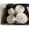 Image 2 : 4 PLASTIC CRATES OF 6" WHITE COMMERCIAL RESTAURANT SIDE PLATES *PLASTIC CRATES INCLUDED*