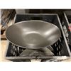 Image 2 : 3 CRATES OF MATTE BLACK OVAL SERVING BOWLS 12" X 8" *CRATES INCLUDED*
