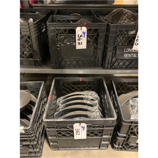 3 CRATES OF MATTE BLACK OVAL SERVING BOWLS 12" X 8" *CRATES INCLUDED*