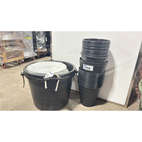 BIN OF WHITE ROUND 15.5" GLASS SERVING PLATES, STACK OF BLACK PLASTIC EVENT FLORAL POTS & 3 EXTRA
