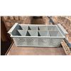 Image 2 : SHELF OF COMMERCIAL RESTAURANT DISHWASHER CUTLERY RACKS