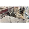 Image 2 : SHELF OF COMMERCIAL RESTAURANT TRAYS OF WINE GLASSES *TRAYS INCLUDED*
