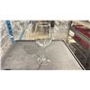 Image 2 : SHELF OF COMMERCIAL RESTAURANT TRAYS OF WINE GLASSES *TRAYS INCLUDED*