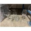 Image 2 : SHELF OF COMMERCIAL RESTAURANT TRAYS OF BANQUET GOBLETS, MARGARITA GLASSES, WINE GLASSES, GLASS