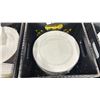 Image 2 : 3 PLASTIC CRATES OF 10.5" ROUND COMMERCIAL RESTAURANT SILVER RIMMED DINNER PLATES