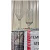 Image 2 : PALLET OF COMMERCIAL RESTAURANT TRAYS OF 14 OZ STEMMED BEER GLASSES & 19 OZ BEER GLASSES