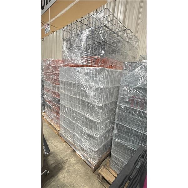 PALLET OF COMMERCIAL RESTAURANT TRAYS STEMMED 14 OZ BEER GLASSES