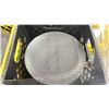 Image 2 : PALLET OF 10" MATTE BLACK COMMERCIAL RESTAURANT DINNER PLATES, 6" MATTE BLACK SAUCERS