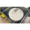 Image 2 : 3 CRATES OF WHITE 11" COMMERCIAL RESTAURANT DINNER PLATES *CRATES INCLUDED*