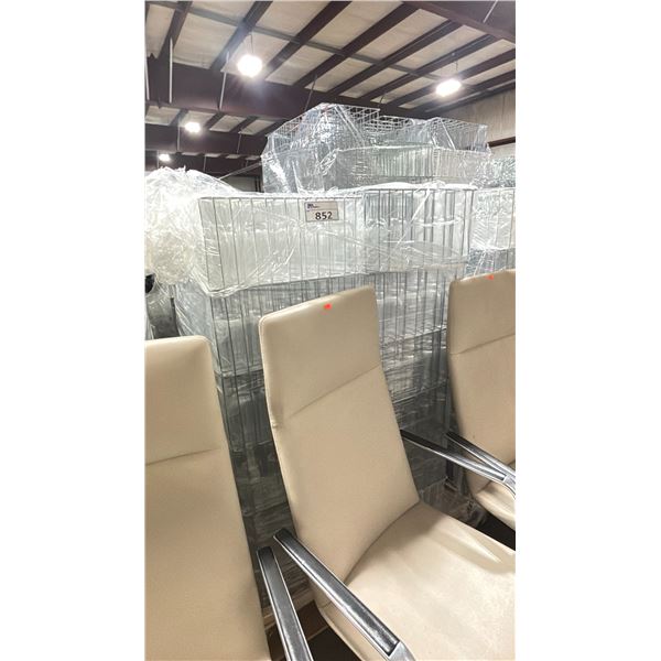 PALLET OF COMMERCIAL RESTAURANT TRAYS OF HIGHBALL GLASSES