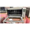 Image 2 : BREVILLE BOV845 BSSUSC BRUSHED STAINLESS STEEL COUNTERTOP TOASTER OVEN
