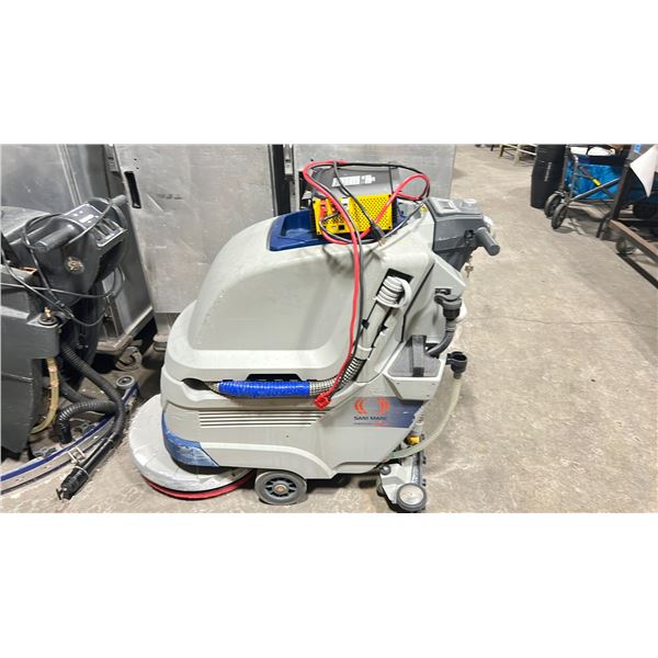 COMOC SANI MARC AW-220BT COMMERCIAL WALK BEHIND ELECTRIC AUTO SCRUBBER WITH KEYS & CHARGER