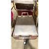 Image 2 : QUE KING SERIES 112 COMMERCIAL COUNTER TOP PROPANE EVENT GRIDDLE WITH TRAY TOP & REGULATOR