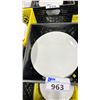 Image 2 : 5 PLASTIC CRATES OF 11" WHITE COMMERCIAL RESTAURANT DINNER PLATES *PLASTIC CRATES INCLUDED*