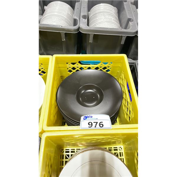 3 PLASTIC CRATES OF ASSORTED COMMERCIAL RESTAURANT DINNER PLATES / BOWLS *PLASTIC CRATES INCLUDED*