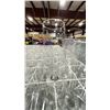 Image 2 : PALLET OF COMMERCIAL RESTAURANT TRAYS OF STEMMED RED WINE GLASSES, STEMMED 14 OZ BEER GLASSES, PINT