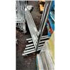Image 2 : 13 CHROME COMMERCIAL MOBILE EVENT CLOTHING RACKS