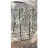 Image 2 : PALLET OF COMMERCIAL RESTAURANT TRAYS OF STEMMED WATER GLASSES