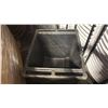 Image 2 : CAMBRO BLACK INSULATED MOBILE ICE TRANSPORT CONTAINER WITH LID - 22"W X 25"D X 28"H