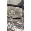 Image 2 : PALLET OF COMMERCIAL RESTAURANT WHITE 6 1/2" SAUCERS, BLACK 8" SIDE PLATES & 6" SILVER RIMMED SIDE