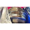 Image 2 : PALLET OF COMMERCIAL RESTAURANT WHITE OVAL SERVING PLATES, WHITE SQUARE SALAD BOWLS, WHITE TEAPOTS,