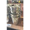 Image 2 : 4 STACKS OF CHROME COMMERCIAL DESIGNER ICE BUCKETS