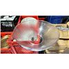 Image 4 : COMMERCIAL RESTAURANT 19" CLEAR PLASTIC BOWLS