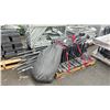 Image 1 : PALLET OF COMMERCIAL OUTDOOR EVENT/BANQUET UMBRELLAS WITH BASES